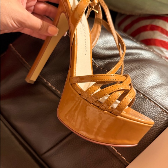 Chinese Laundry Tan Strappy Heels - Picture 2 of 4